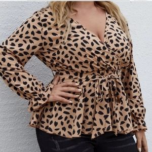 Kara and Kate plus sized surplice blouse animal print size XXL